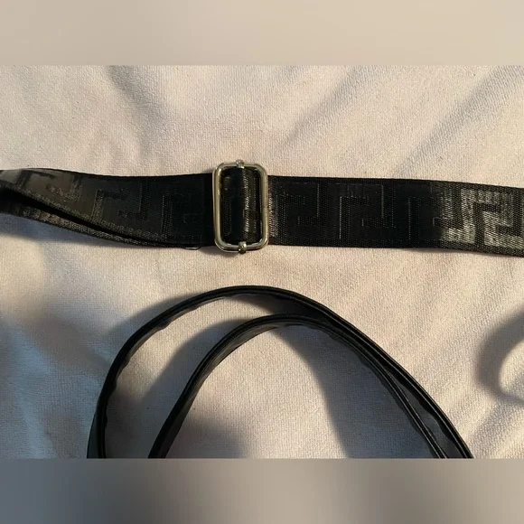 Large Auth Versace Perfums Leather Travel Bag Wide Strap W Dbl Handles Gold Acct - Picture 6 of 14